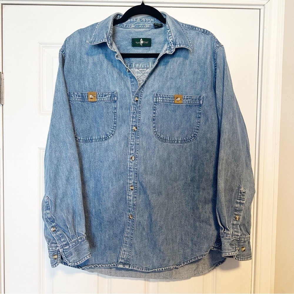 Hunt Club vintage cotton denim button up pull over.
